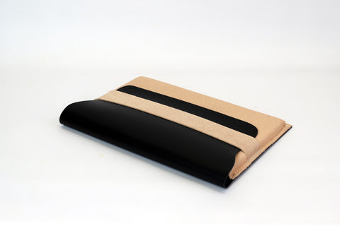 Laptop sleeve